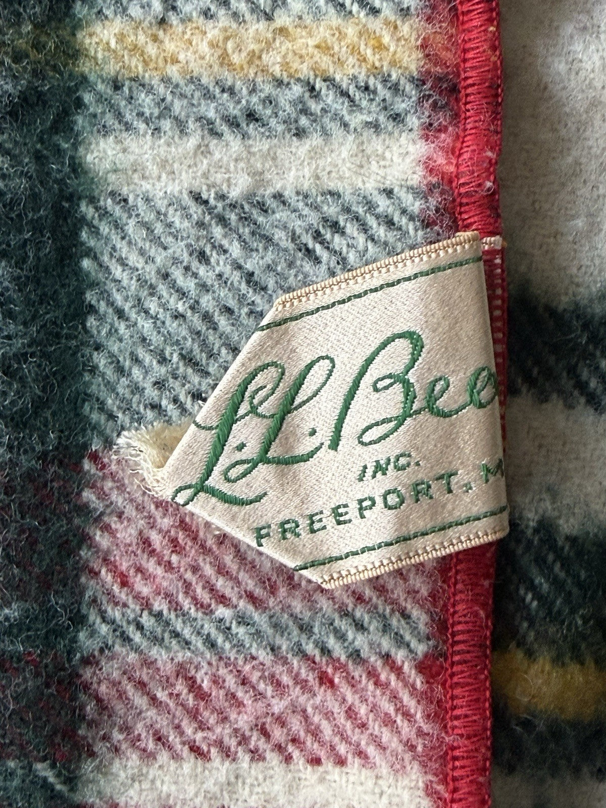 Early LL Bean Classic Plaid Wool Blanket 60 x 85 Twin Full Iconic Maine Cottage3