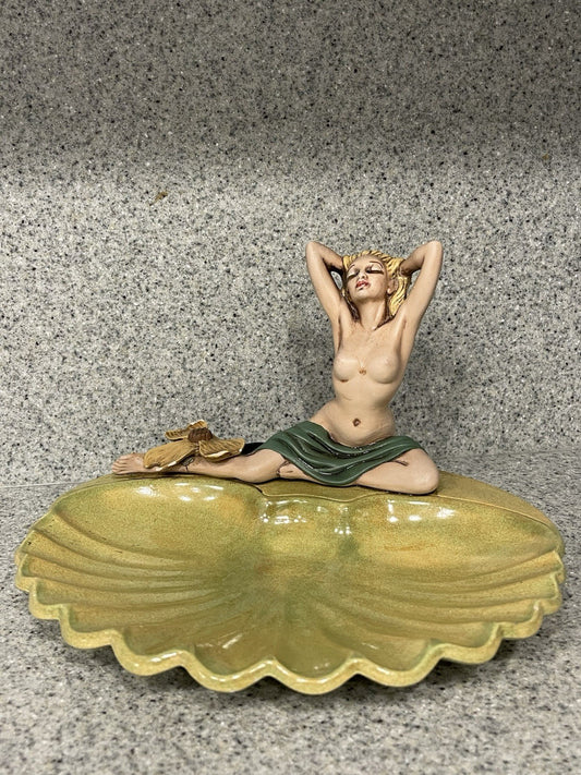 Topless Pin-Up Ceramic Trinket Dish Clamshell Vintage Retro Hawaii Mermaid MCM