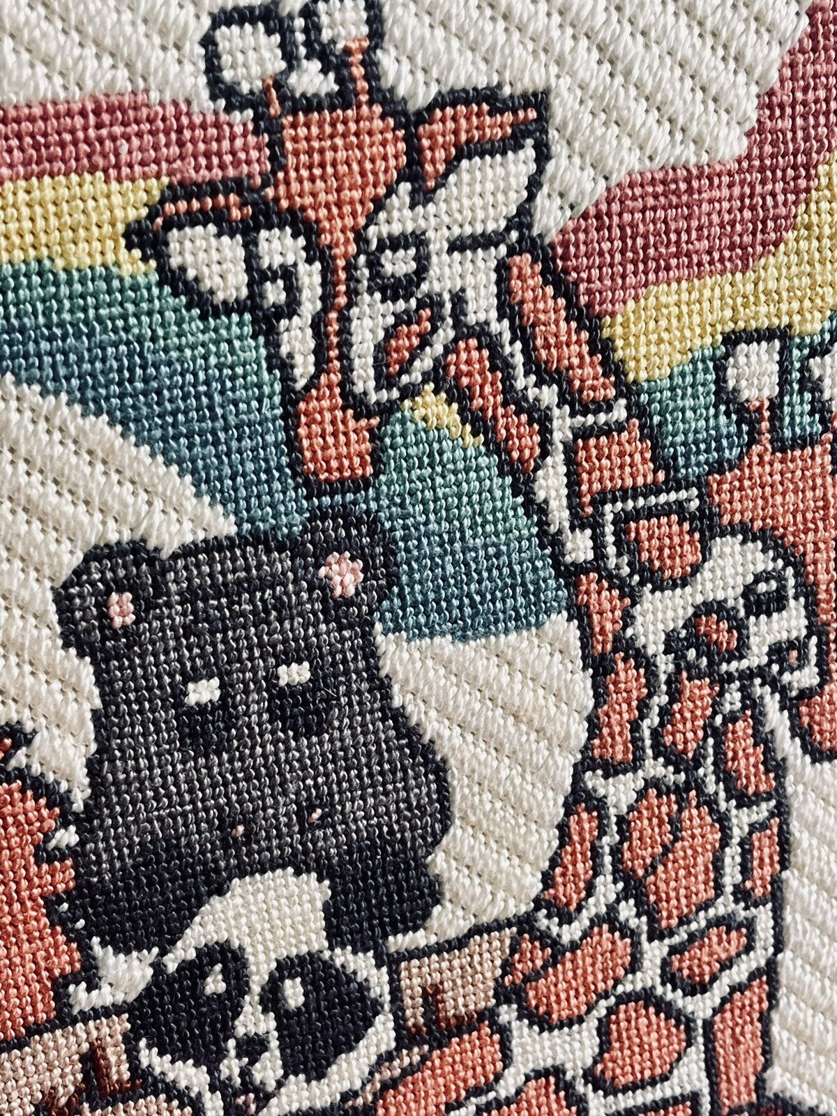 Rainbow Animals Needlepoint Crewel Petit Point Kitsch Retro 70s 80s Noah’s Ark2