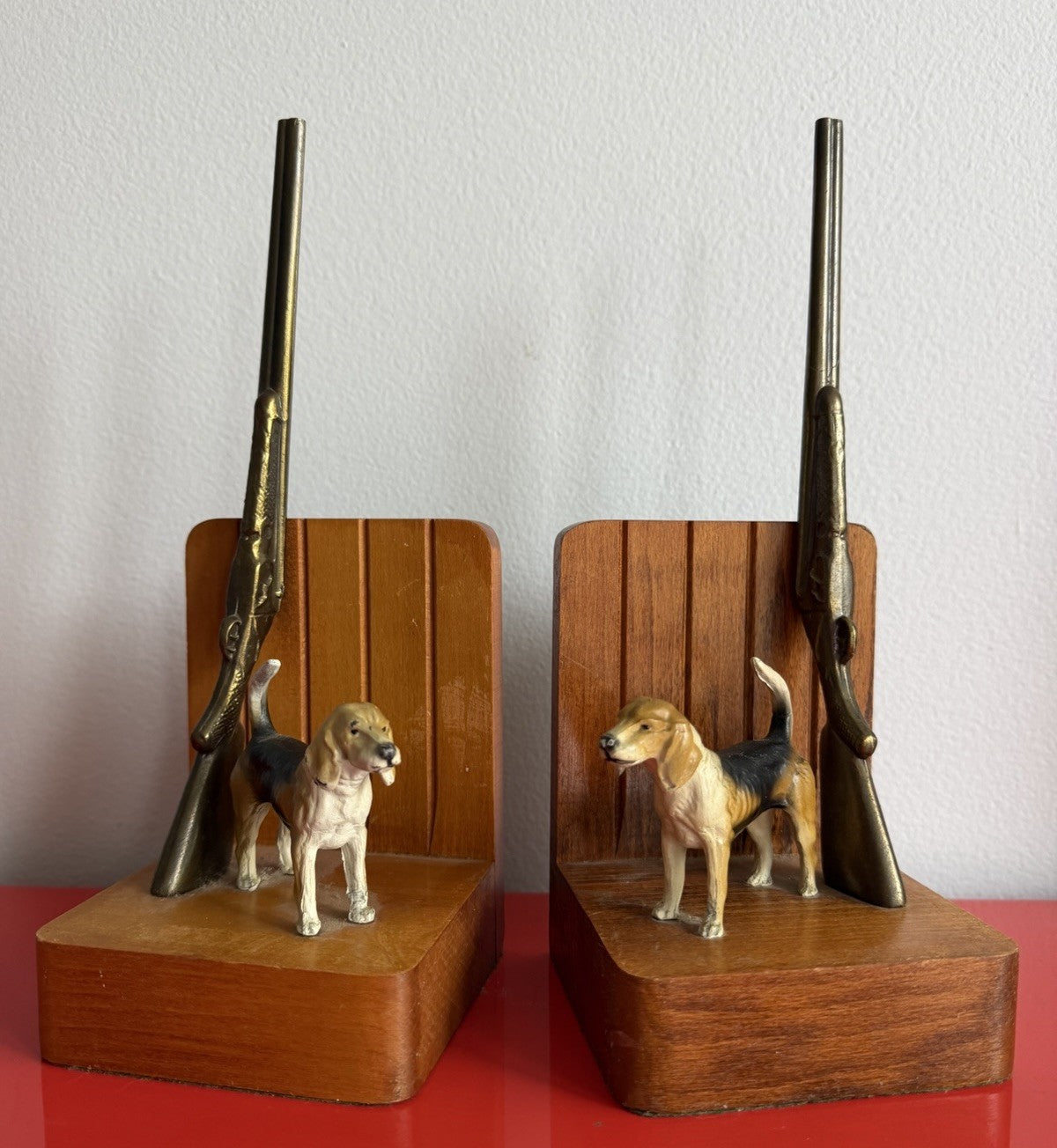 Retro Bookends Hunting Pointer Dogs Shotguns MCM Man Cave Cold Painted Metal Mod0
