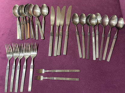 Northlands Japan Stainless Flatware FLING Pattern 30 Piece MCM Vintage MIXED LOT0