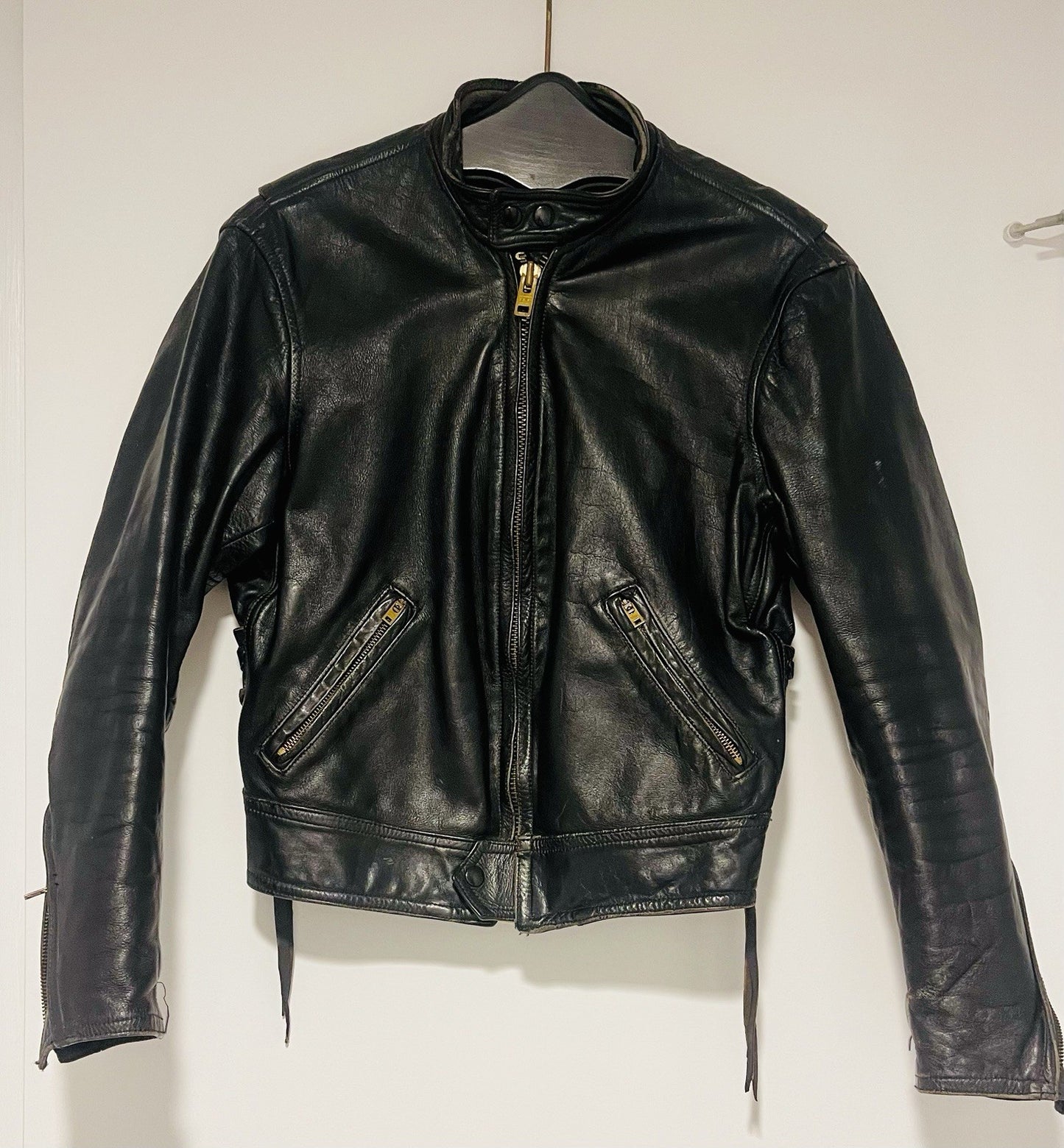 70s Cowhide Leather Cafe Racer Moto Biker Jacket sz 40 Iconic San Francisco CALI0
