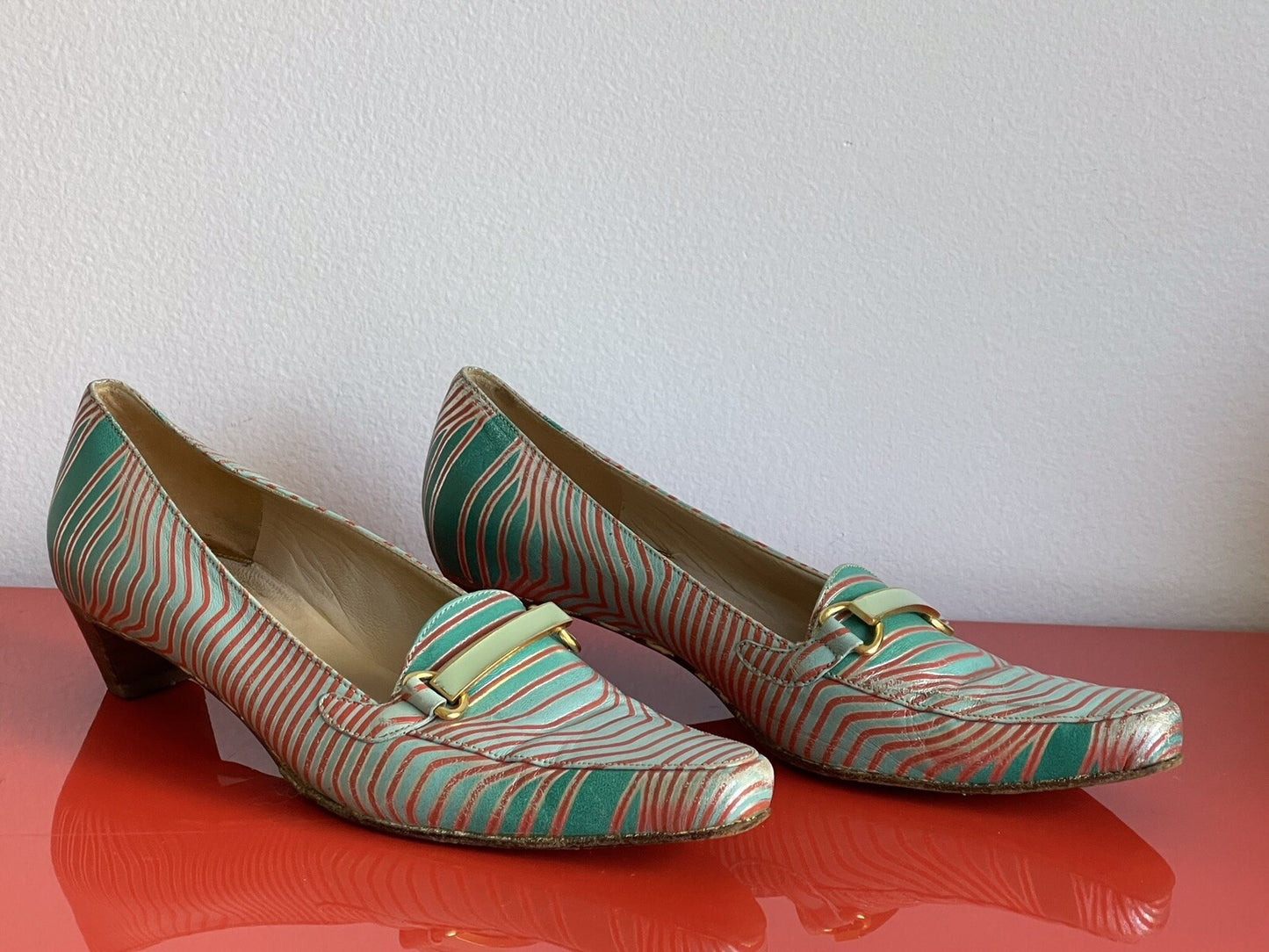FENDI RETRO Size 35-1/2 Italy Vintage 80s 90s Kitten Heel Spring Striped Pumps3