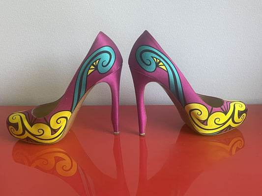 Pop Art 80s 90s Vibe NICHOLAS KIRKWOOD Silk Stiletto Pumps Graphic Cartoon 37.50